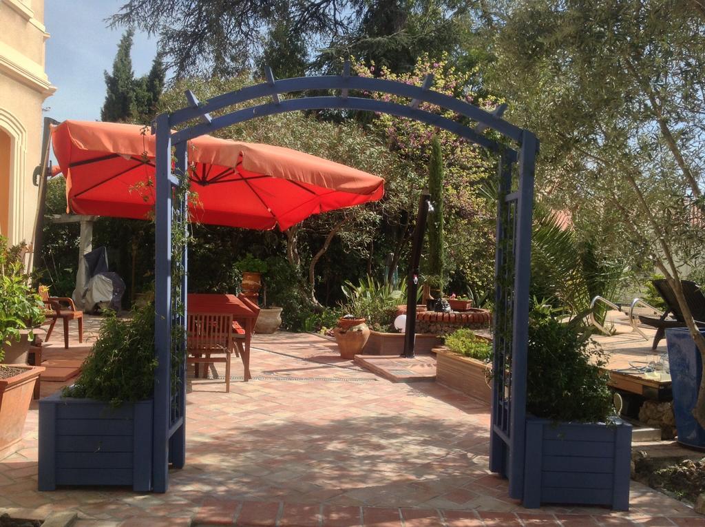 A L'Ombre Du Cedre Hotell Hyères Exteriör bild