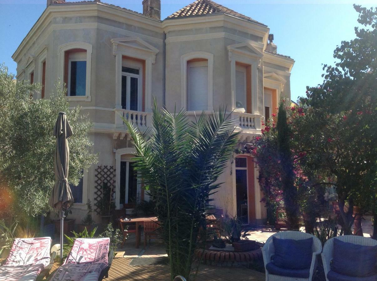 A L'Ombre Du Cedre Hotell Hyères Exteriör bild